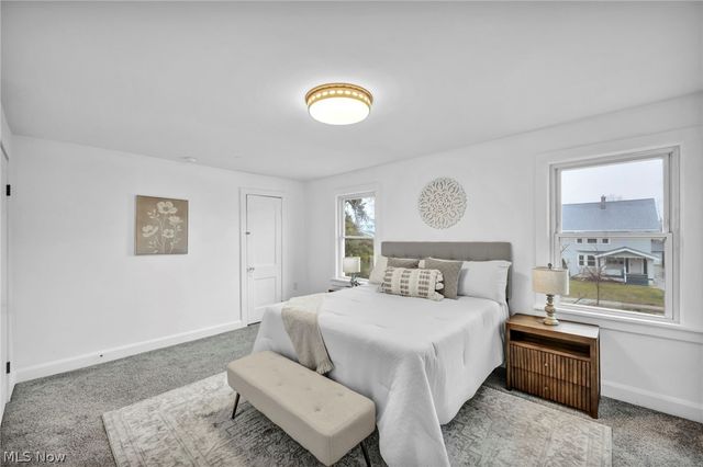 2204 Bunts Road, Lakewood, OH 44107