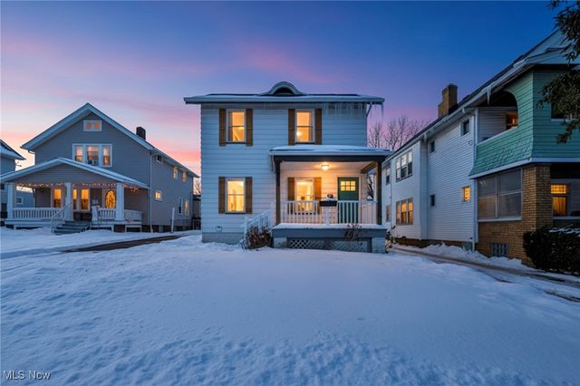 2204 Bunts Road, Lakewood, OH 44107