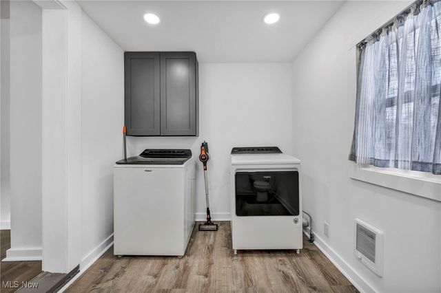 2204 Bunts Road, Lakewood, OH 44107