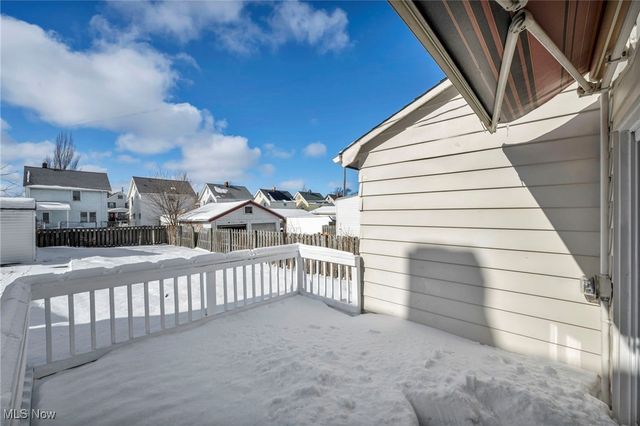 2204 Bunts Road, Lakewood, OH 44107