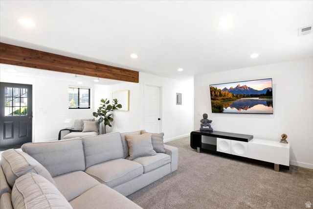 992 S 200 E, Layton, UT 84041