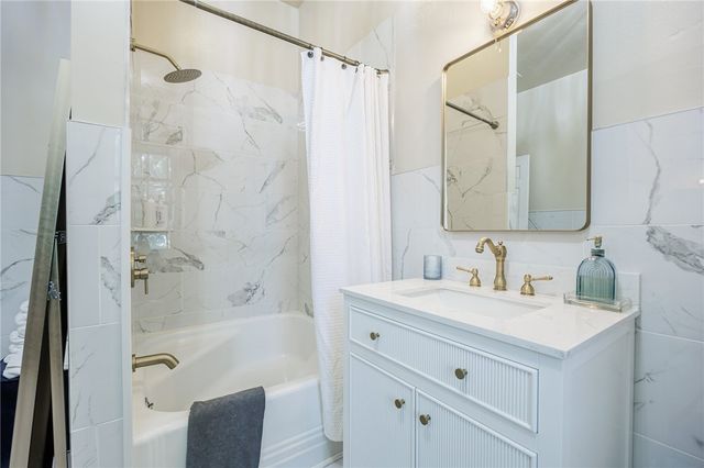 379 South Main Street, Geneva City, NY 14456