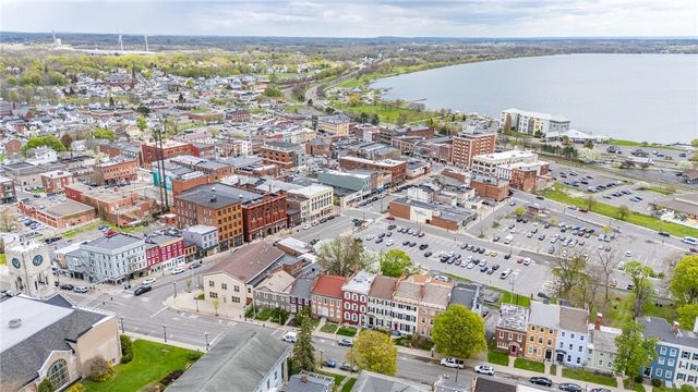 379 South Main Street, Geneva City, NY 14456