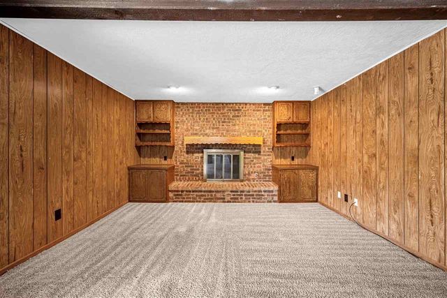 7202 NW Compass Dr, Lawton, OK 73505