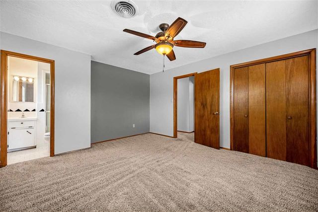 7202 NW Compass Dr, Lawton, OK 73505