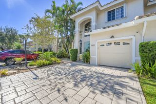 2922 Port Royale Lane S, Fort Lauderdale, FL 33308