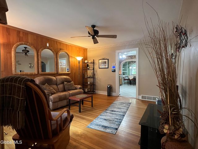 1222 Paul Avenue, Rotterdam, NY 12306