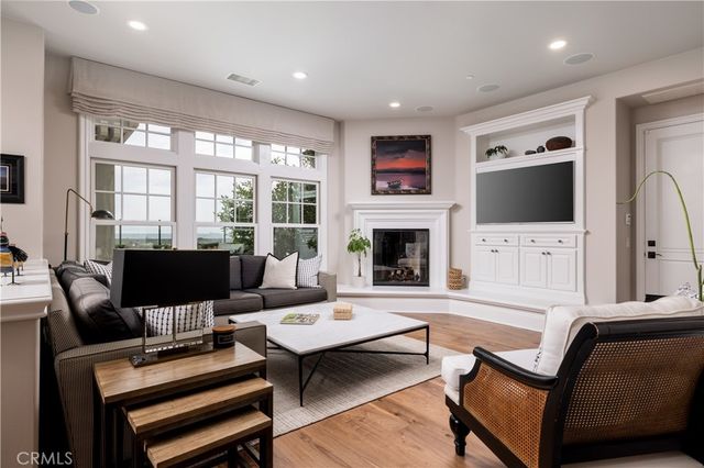 4492 Oceanridge Drive, Huntington Beach, CA 92649