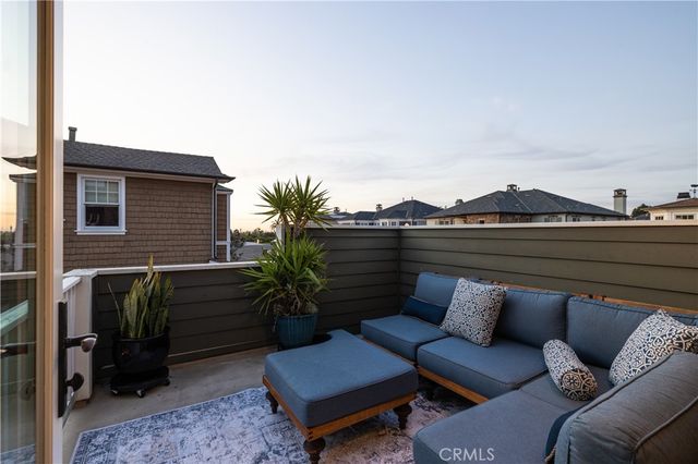 4492 Oceanridge Drive, Huntington Beach, CA 92649