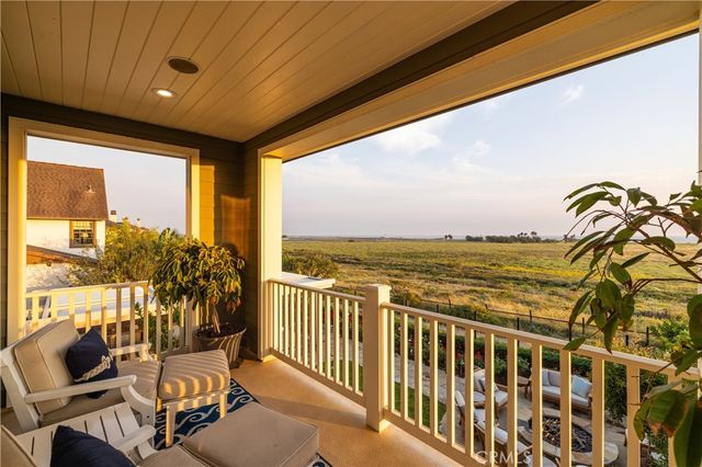 4492 Oceanridge Drive, Huntington Beach, CA 92649