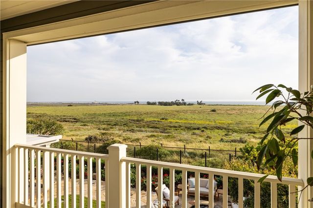 4492 Oceanridge Drive, Huntington Beach, CA 92649