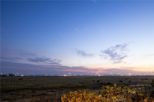 4492 Oceanridge Drive, Huntington Beach, CA 92649