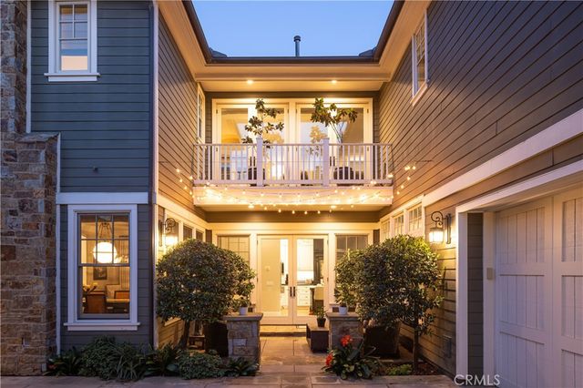 4492 Oceanridge Drive, Huntington Beach, CA 92649