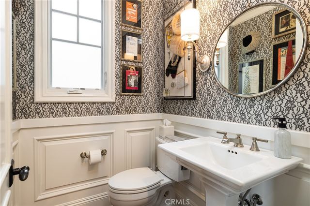 4492 Oceanridge Drive, Huntington Beach, CA 92649