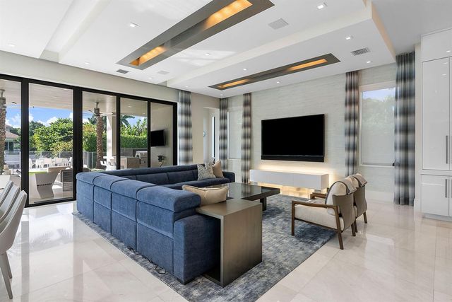 290 S Maya Palm Drive, Boca Raton, FL 33432