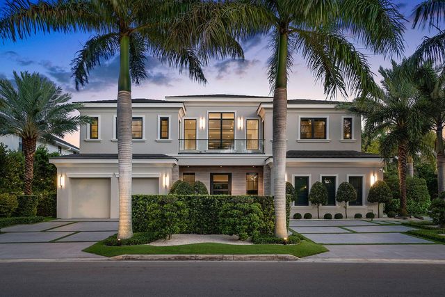 290 S Maya Palm Drive, Boca Raton, FL 33432