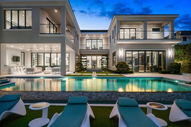 290 S Maya Palm Drive, Boca Raton, FL 33432