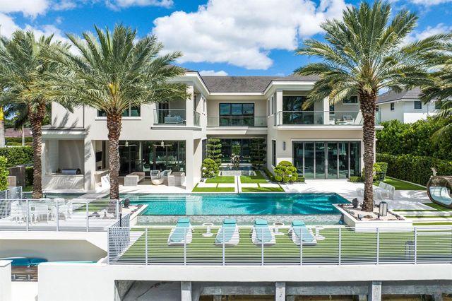290 S Maya Palm Drive, Boca Raton, FL 33432