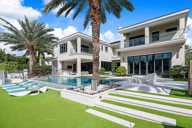 290 S Maya Palm Drive, Boca Raton, FL 33432