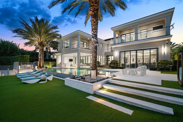 290 S Maya Palm Drive, Boca Raton, FL 33432