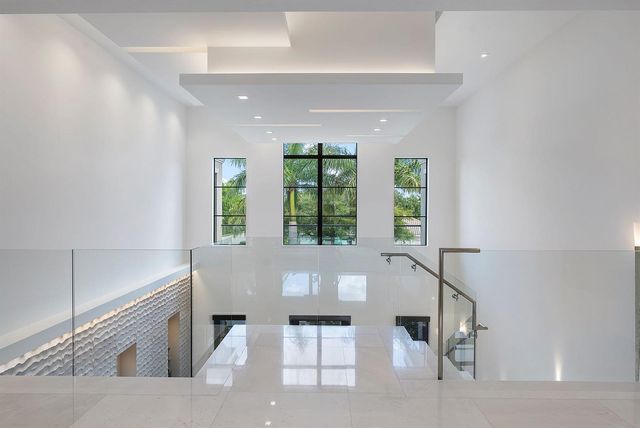 290 S Maya Palm Drive, Boca Raton, FL 33432