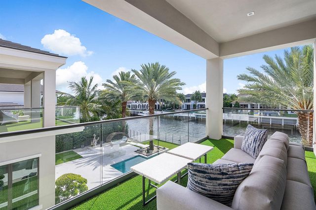 290 S Maya Palm Drive, Boca Raton, FL 33432