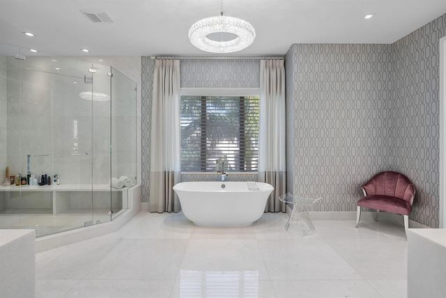 290 S Maya Palm Drive, Boca Raton, FL 33432