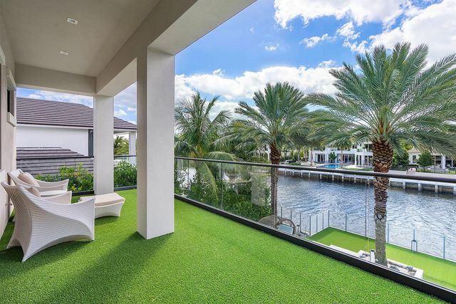290 S Maya Palm Drive, Boca Raton, FL 33432