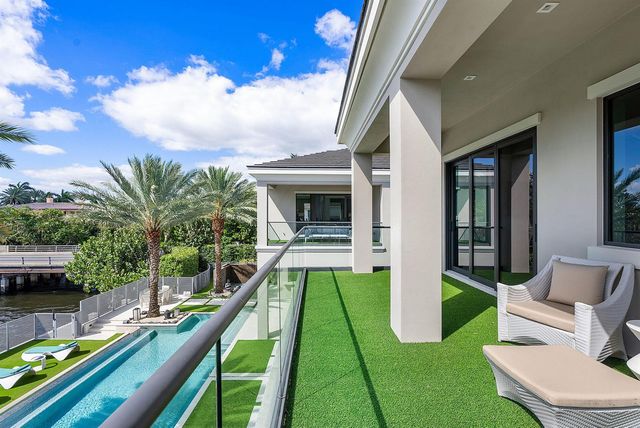 290 S Maya Palm Drive, Boca Raton, FL 33432