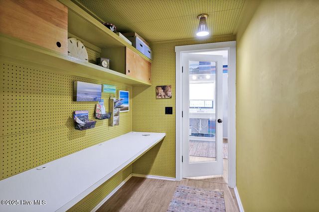 304 E Leonard Street, Southport, NC 28461