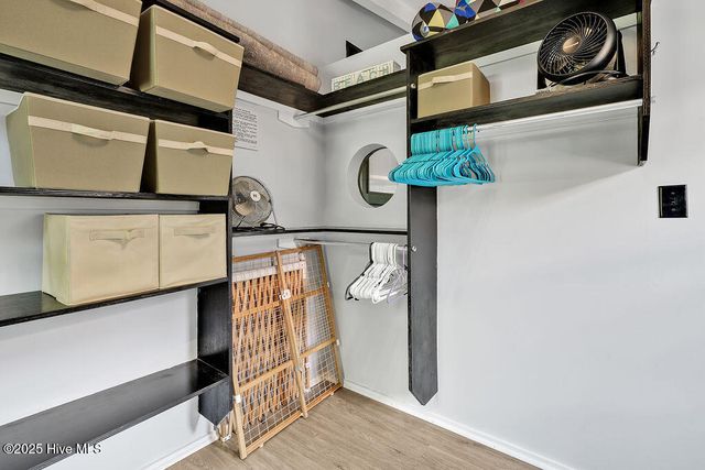 304 E Leonard Street, Southport, NC 28461