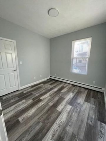 25 Brimblecom St 1, Lynn, MA 01902