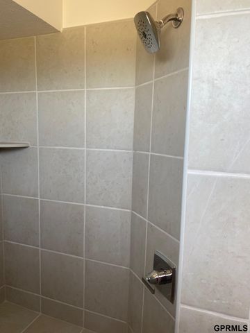 5413 N 190 Street, Elkhorn, NE 68022