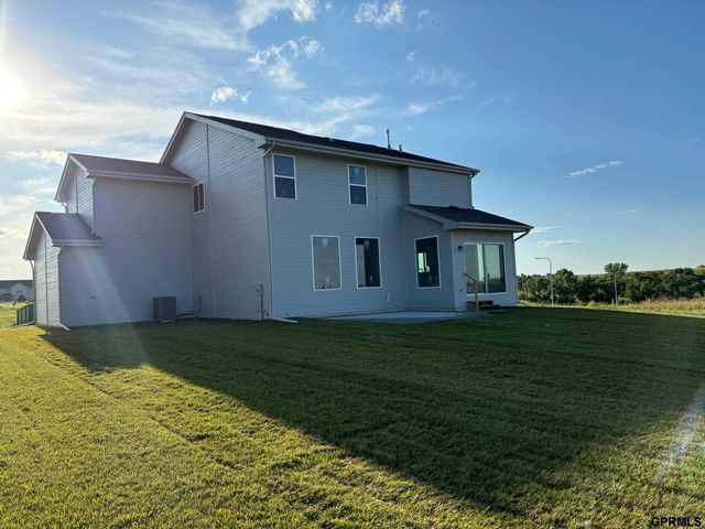 5413 N 190 Street, Elkhorn, NE 68022