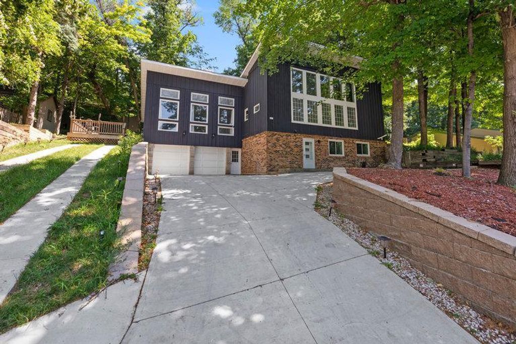 4442 Dorchester Road, Mound, MN 55364