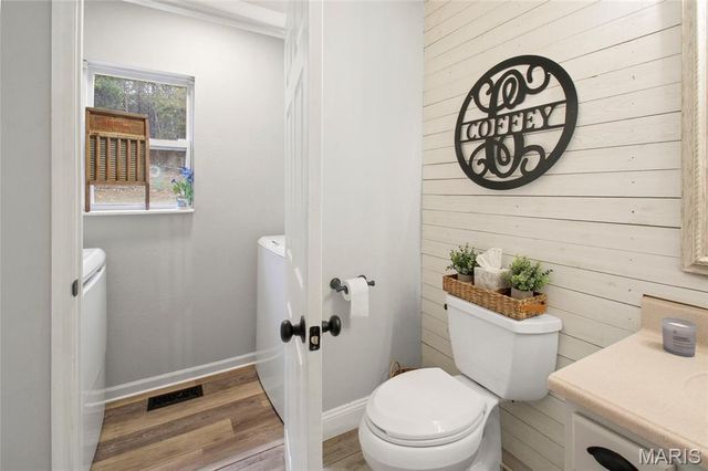 5600 Jenny Lane, Robertsville, MO 63072