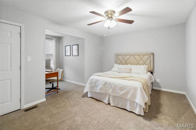 5600 Jenny Lane, Robertsville, MO 63072