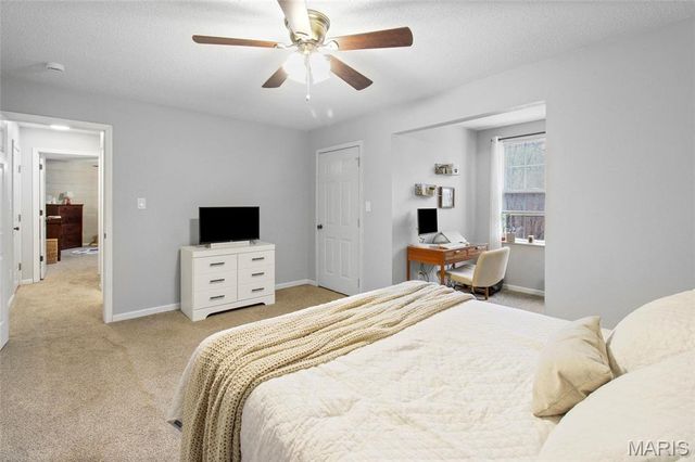 5600 Jenny Lane, Robertsville, MO 63072