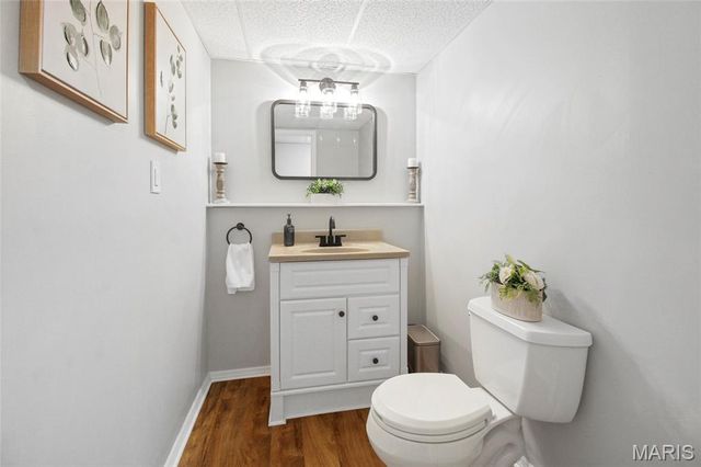 5600 Jenny Lane, Robertsville, MO 63072