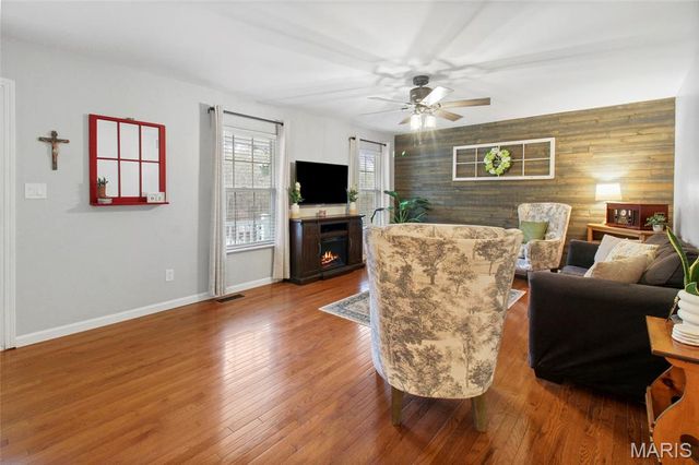 5600 Jenny Lane, Robertsville, MO 63072