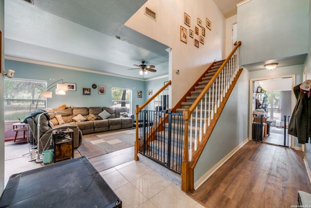 1855 BURR OAK LN, Adkins, TX 78101