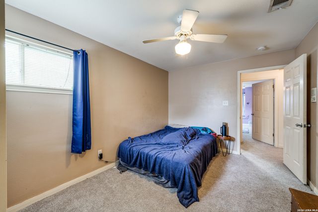 1855 BURR OAK LN, Adkins, TX 78101