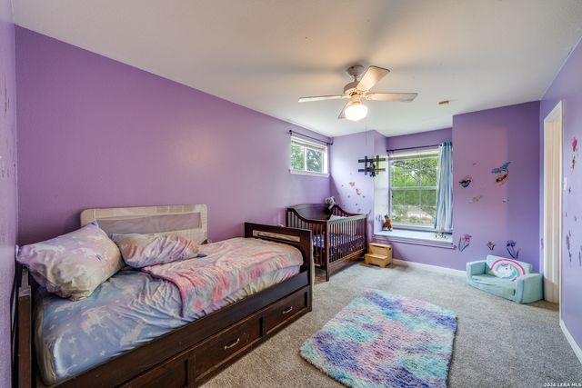 1855 BURR OAK LN, Adkins, TX 78101