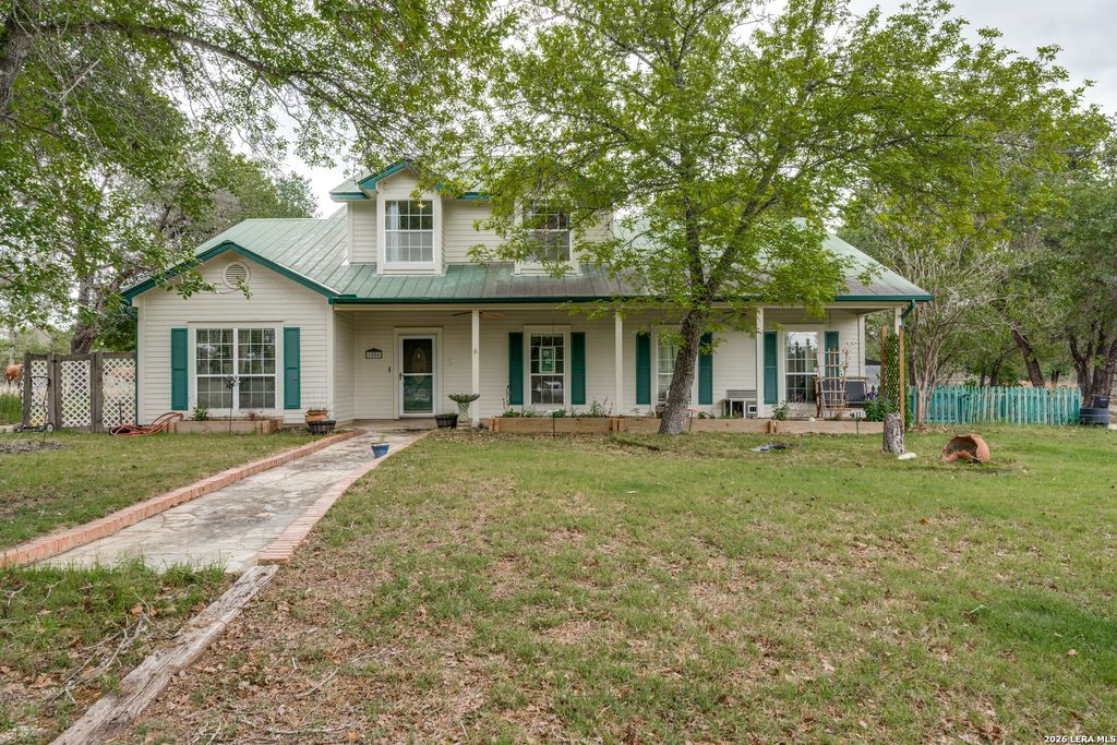 1855 BURR OAK LN, Adkins, TX 78101