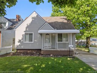 5378 Weddell Street, Dearborn Heights, MI 48125
