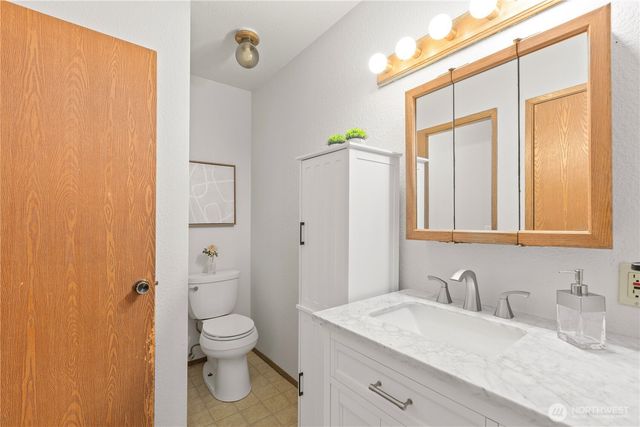 7626 Greenridge Loop SW, Olympia, WA 98512