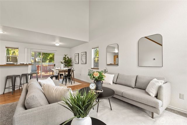 7626 Greenridge Loop SW, Olympia, WA 98512