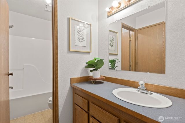 7626 Greenridge Loop SW, Olympia, WA 98512