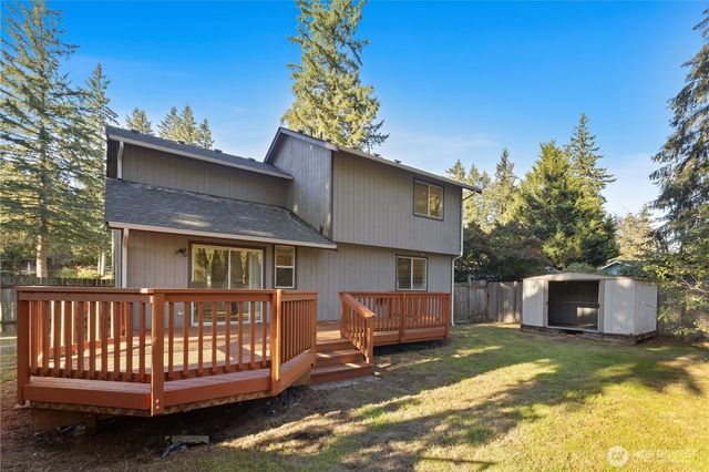 7626 Greenridge Loop SW, Olympia, WA 98512
