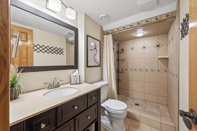 6657 White Birch Court, Blaine, MN 55014